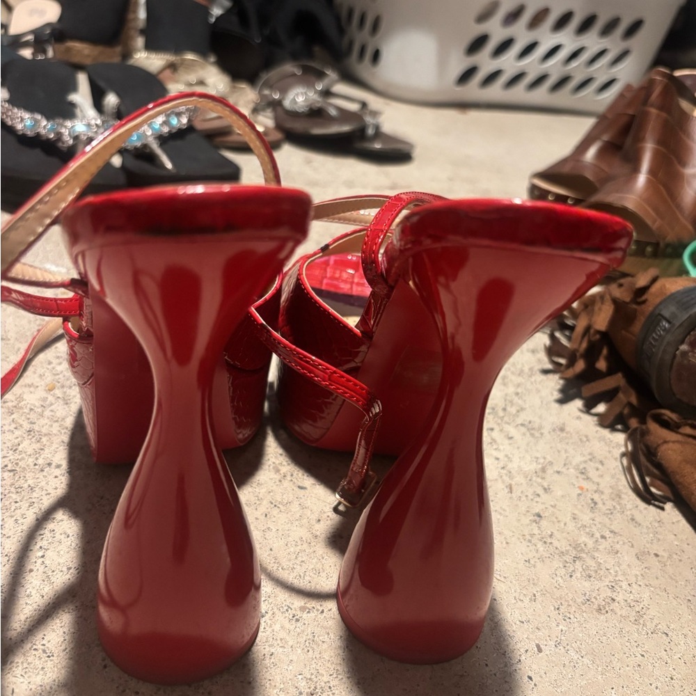 Azalea Wang Red Croc-Embossed Platform Heels - Picture 10 of 10